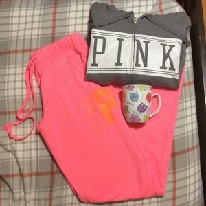 Victoria’s Secret Pink outfit!